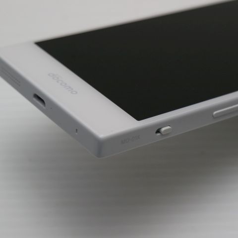 安心保証 新品同様 MO-01K MONO ホワイト 本体 白ロム