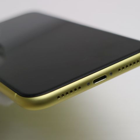 �¿��ݾ� Ķ���� SIM�ե꡼ iPhone 11 64GB  �������� �����