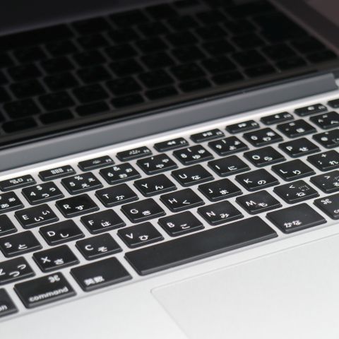 Ķ���� MacBook Pro 2015 13����� Core i5 8GB 128GB