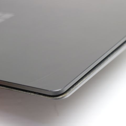 ���� Surface Laptop 2 ��8���� Core i5 8GB 256GB