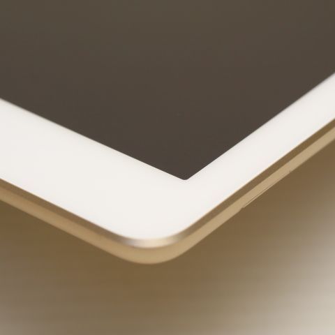 ���� SIM�ե꡼ iPad5 ��5���� Wi-Fi+����顼  32GB �������