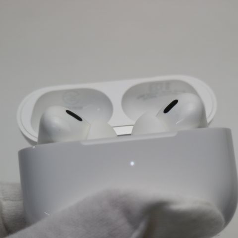 �¿��ݾ� Ķ���� AirPods Pro ��2���� USB-C �ۥ磻��
