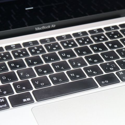  MacBook Air 2020 13 Core i3 8GB 256GB