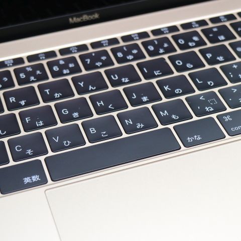 Ķ���� MacBook 2017 12����� ��7���� Core m3 8GB 256GB