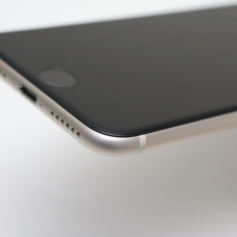 �¿��ݾ� ����Ʊ�� SIM�ե꡼ iPhone SE3 ��3���� 128GB �������饤��