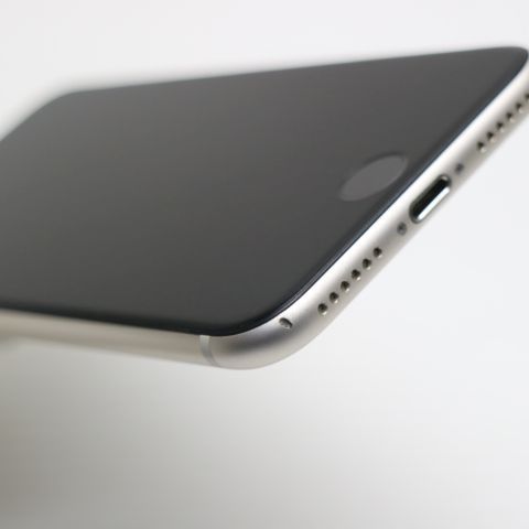 �¿��ݾ� Ķ���� SIM�ե꡼ iPhone SE3 ��3���� 64GB �������饤��