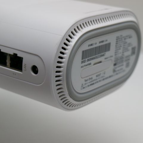 �¿��ݾ� Ķ���� ZTR01 Speed Wi-Fi HOME 5G L11 �ۥ磻�� �����