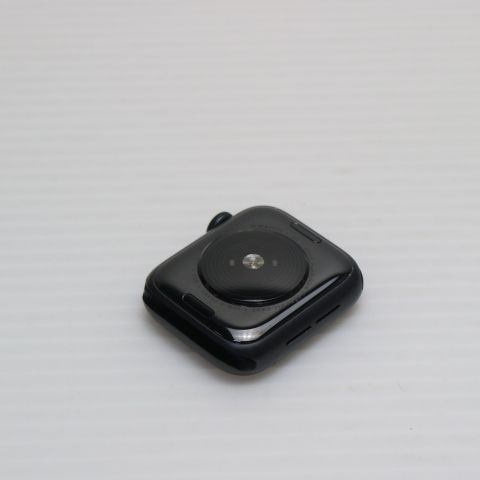 美品 Apple Watch SE 40mm GPS+Cellular スペースグレイ