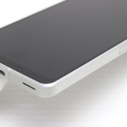 ��� AQUOS sense7 plus A208SH ����С�