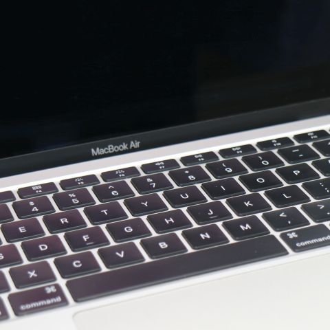 ���� MacBook Air 2020 13����� Core i5 8GB 256GB