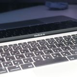 Ķ���� MacBook Air 2020 13����� Core i3 8GB 256GB