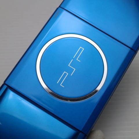 安心保証付 超美品 PSP-3000 バイブラント・ブルー  中古本体