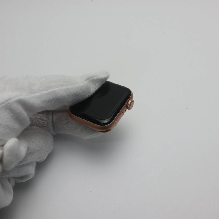 ムスビー｜超美品 Apple Watch SE 40mm GPS+Cellular ゴールド土日祝  