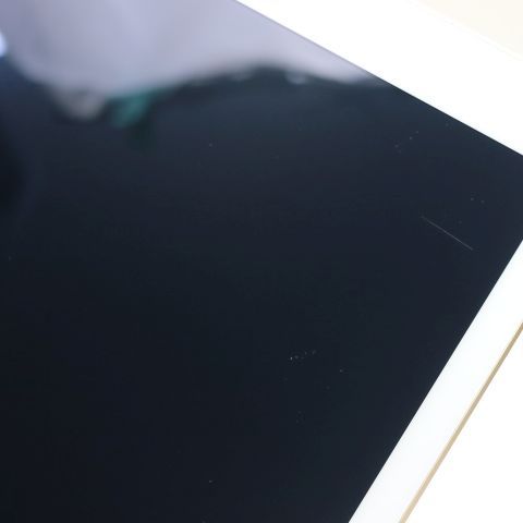 ���� SIM�ե꡼ iPad5 ��5���� Wi-Fi+����顼  32GB �������