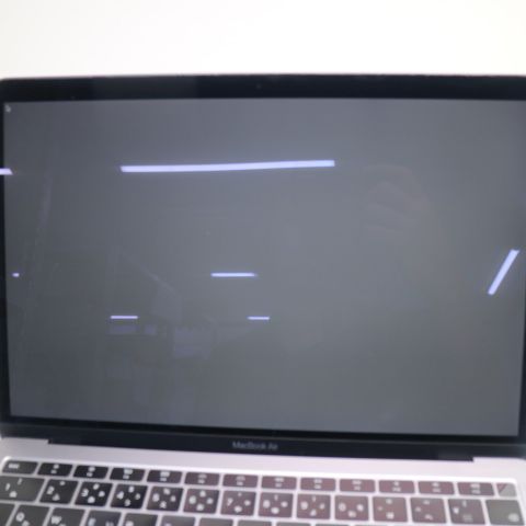 Ķ���� MacBook Air 2019 13����� Core i5 8GB 128GB