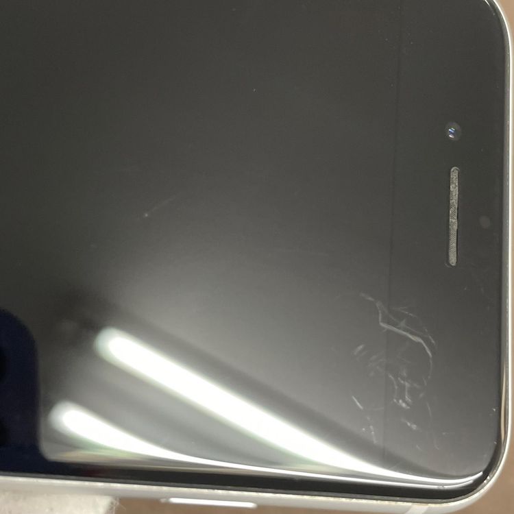 ���������¡��� iPhone SE(��2����) 64GB �ۥ磻�� SIM���å������