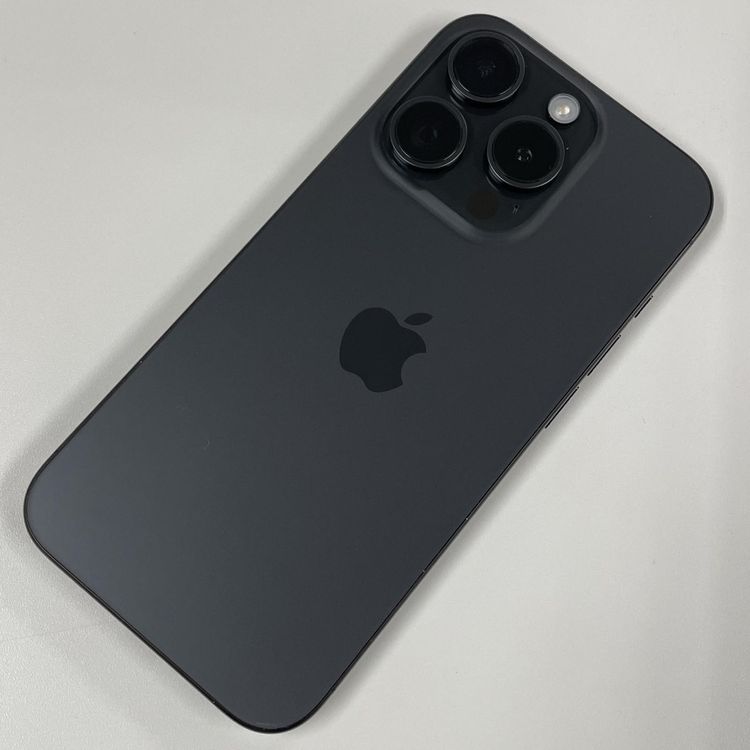 iPhone 15 Pro 128GB �֥�å������˥��� SIM���å������