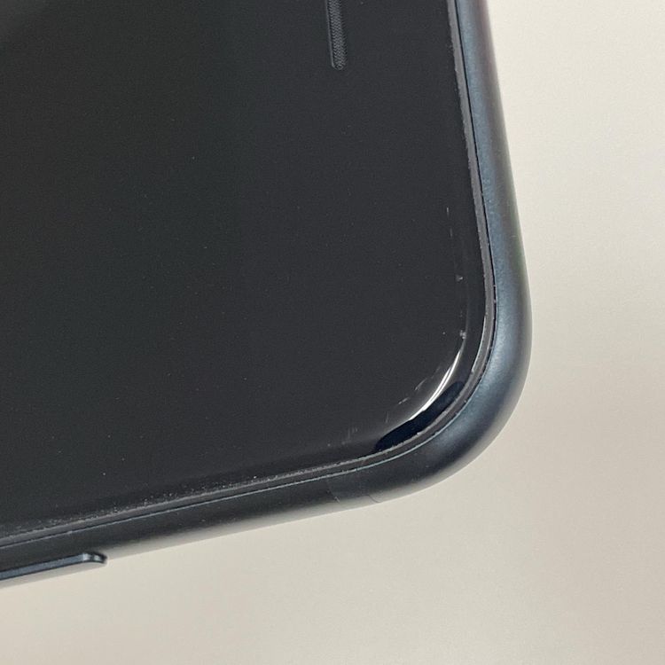 iPhone SE(��3����) 64GB �ߥåɥʥ��� SIM���å������