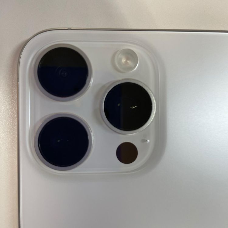 iPhone 15 Pro Max 512GB �ۥ磻�ȥ����˥��� SIM���å������