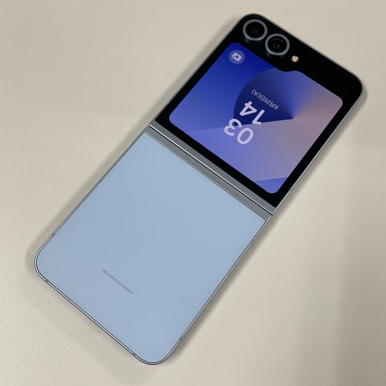 ���������¡��� Galaxy Z Flip6 SCG29 256GB �֥롼 SIM���å������