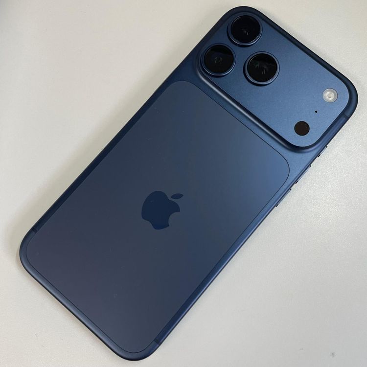 iPhone 17 Pro Max 1TB �ǥ����ץ֥롼 SIM���å������