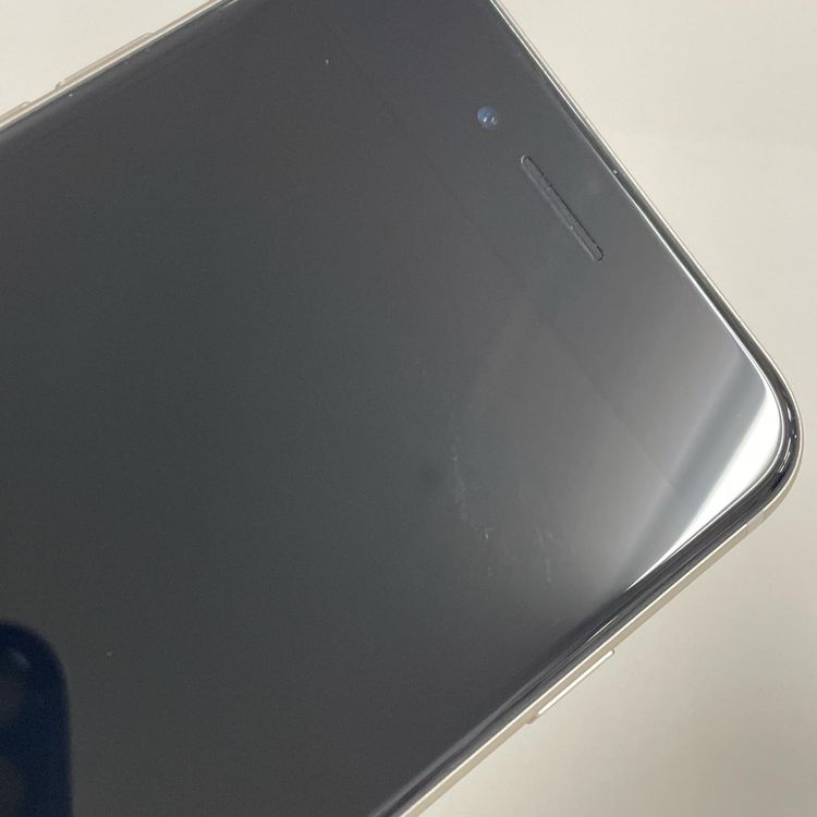 ★利用制限〇★ iPhone SE(第3世代) 64GB スターライト SIMロック解除済