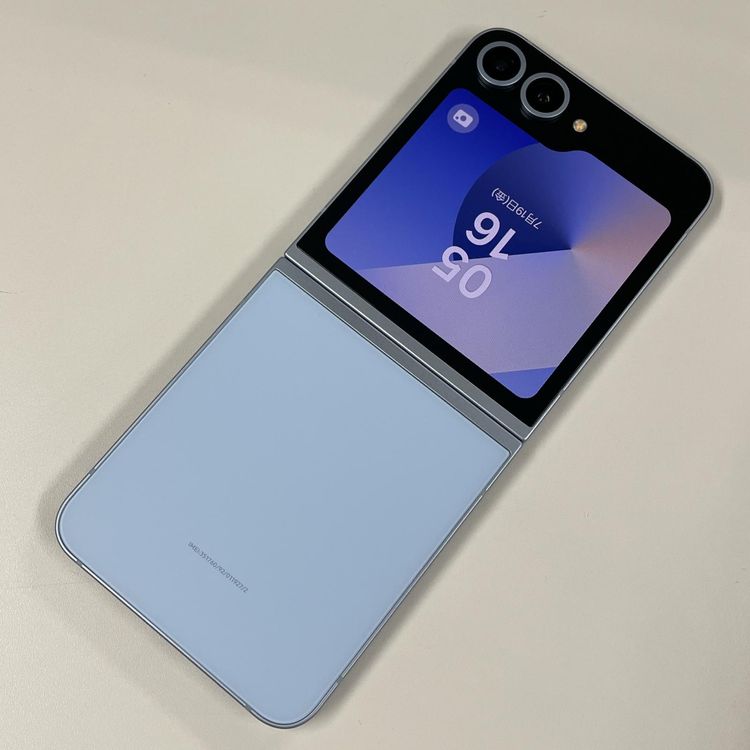 ���������¡��� Galaxy Z Flip6 SCG29 256GB �֥롼 SIM���å������