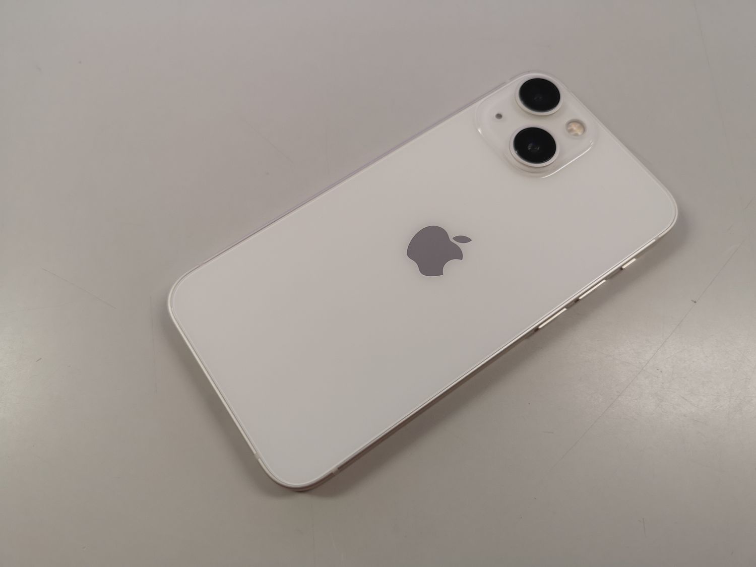 ムスビー｜☆利用制限〇☆au iPhone 13 mini 128GB スターライト SIM  