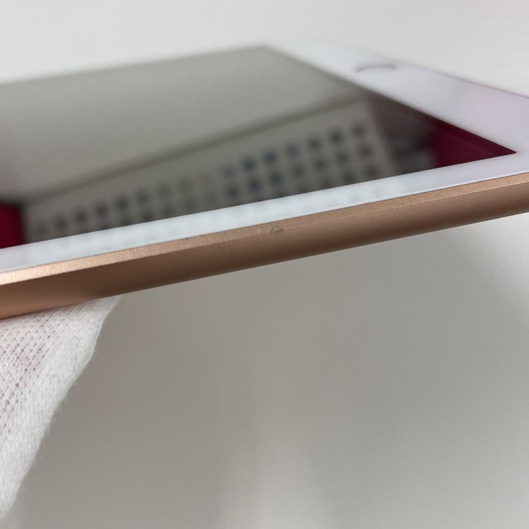 ���������¡��� iPad ��8���� WiFi+Cellular 32GB ������� SIM���å������