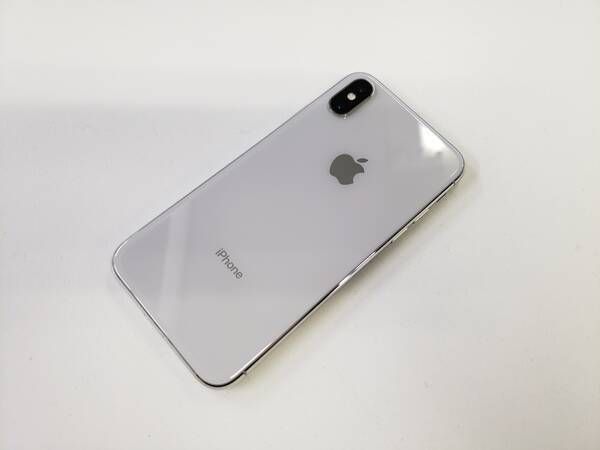 ムスビー｜☆利用制限○☆docomo iPhone X 64GB シルバー SIMロック  