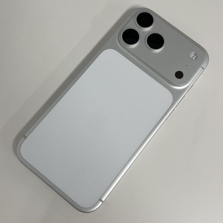 ���������¡��� iPhone 17 Pro Max 256GB ����С� SIM���å������