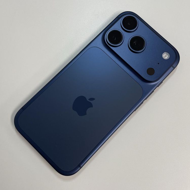 ���������¡��� iPhone 17 Pro 1TB �ǥ����ץ֥롼 SIM���å������