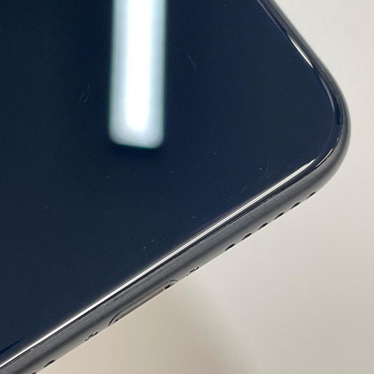 ���������¡��� iPhone SE(��3����) 64GB �ߥåɥʥ��� SIM���å������
