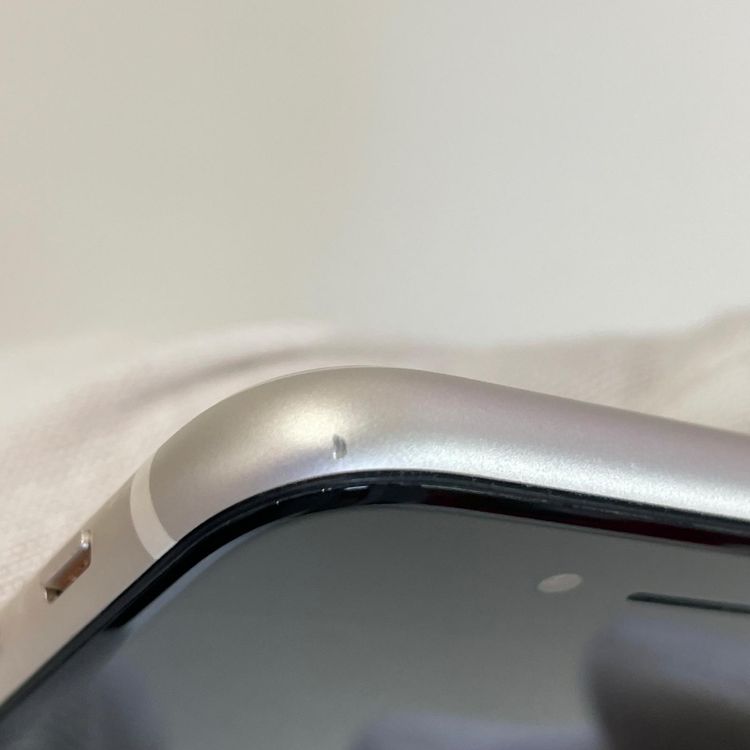 ���������¡��� iPhone SE(��3����) 64GB �������饤�� SIM���å������