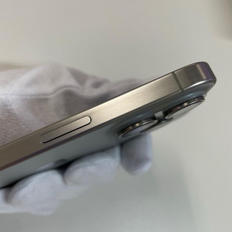 iPhone 15 Pro 128GB �ʥ���������˥��� SIM���å������