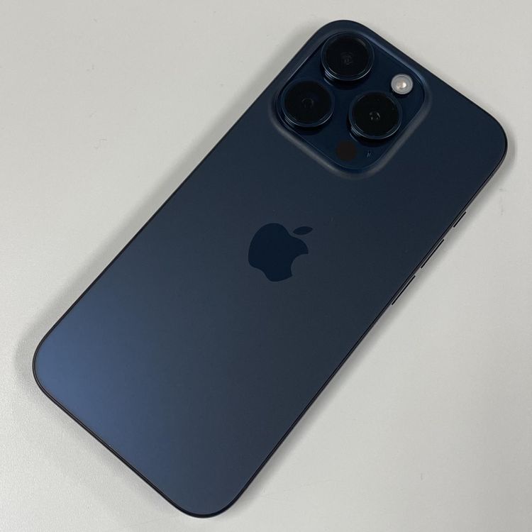 iPhone 15 Pro 256GB �֥롼�����˥��� SIM���å������