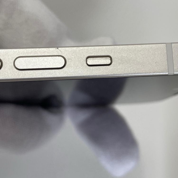 ���������¡��� iPhone 14 128GB �������饤�� SIM���å������