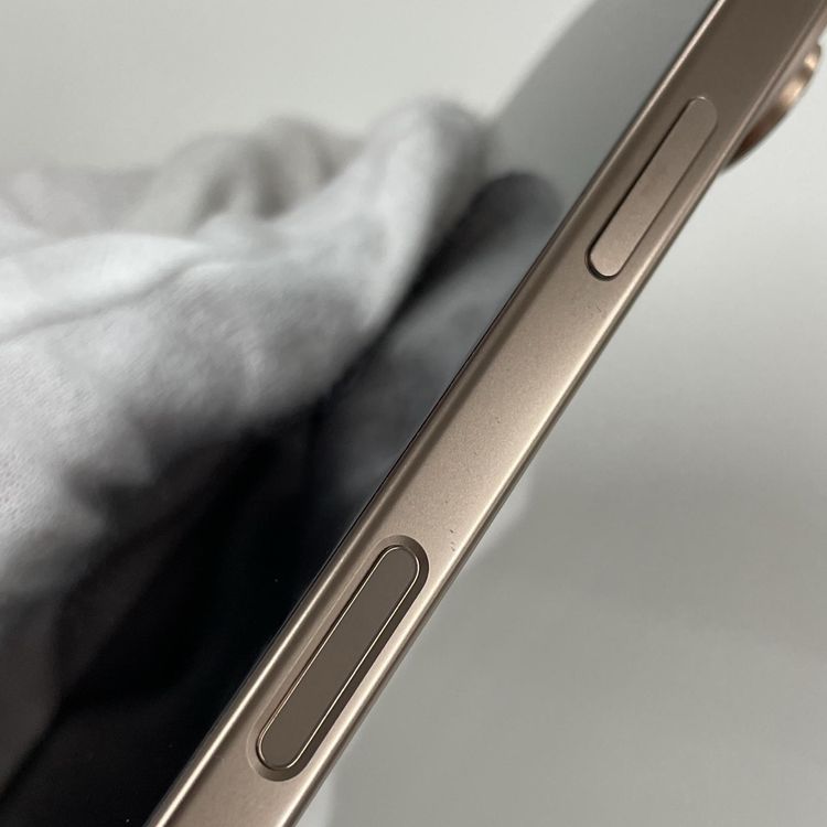 ���������¡��� iPhone 16 Pro 1TB �ǥ����ȥ����˥��� SIM���å������