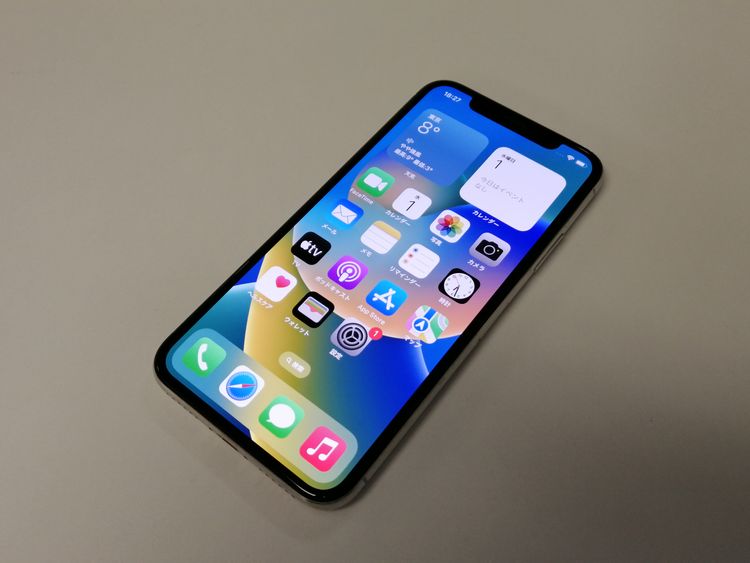 ムスビー｜☆利用制限○☆docomo iPhone X 64GB シルバー SIMロック  