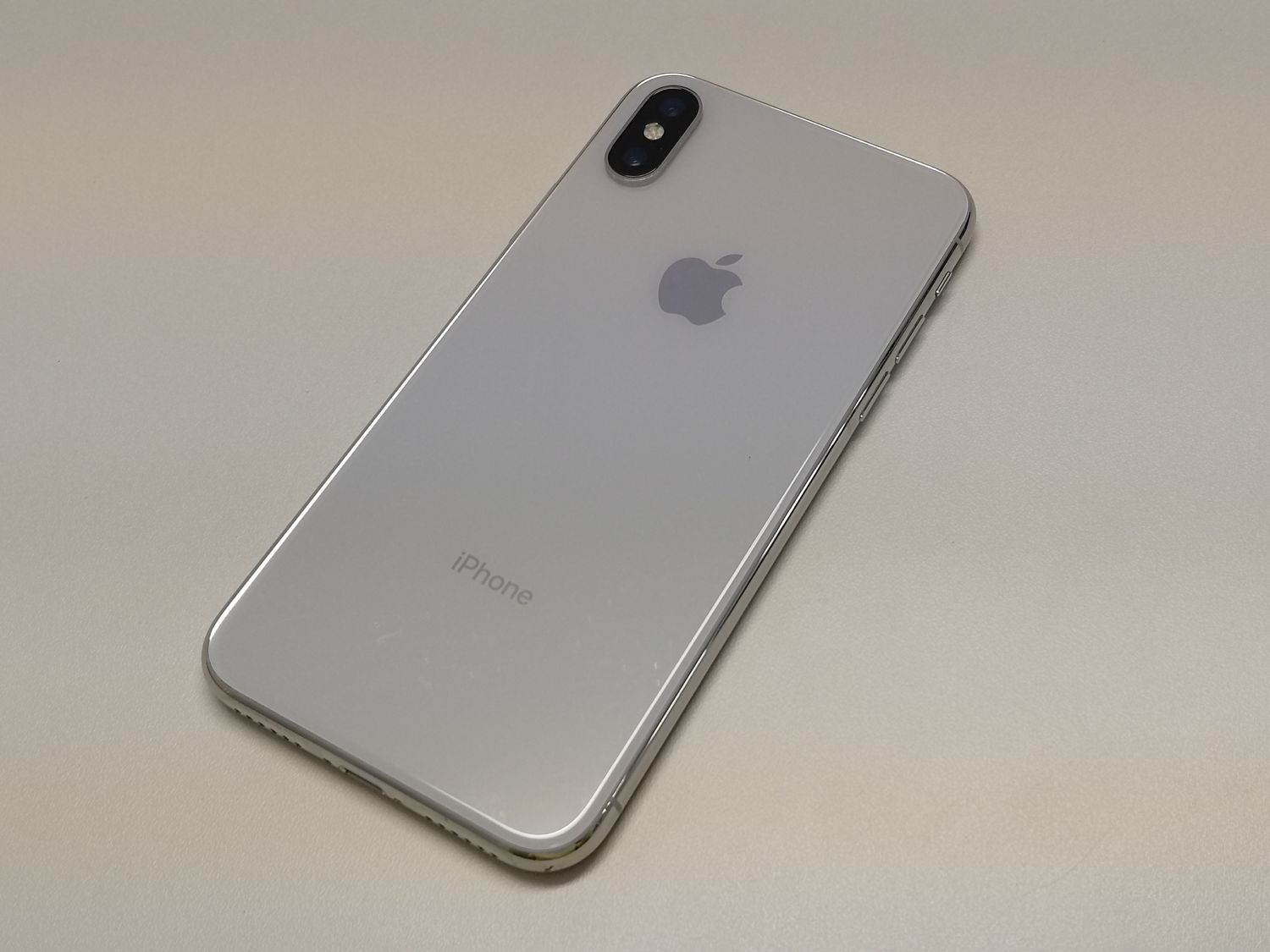 ムスビー｜☆利用制限○☆softbank iPhone X 64GB シルバー SIMロック 