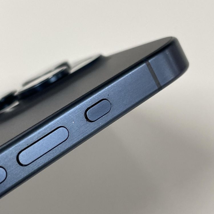 iPhone 15 Pro 256GB ֥롼˥ SIMå