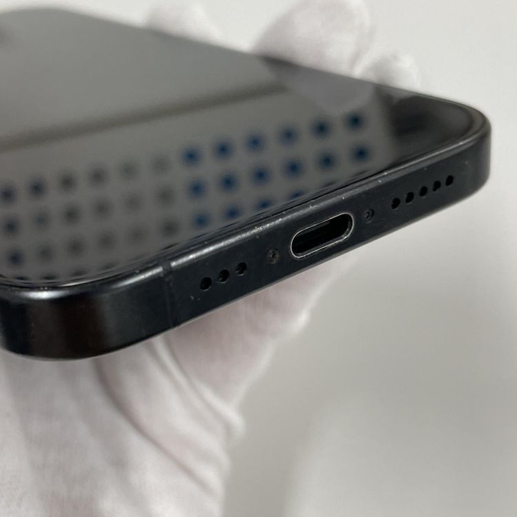 iPhone 15 Pro 128GB ブラックチタニウム SIMロック解除済