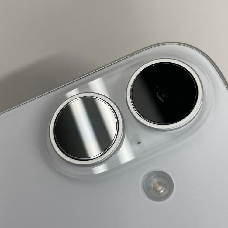 iPhone 16 256GB �ۥ磻�� SIM���å������