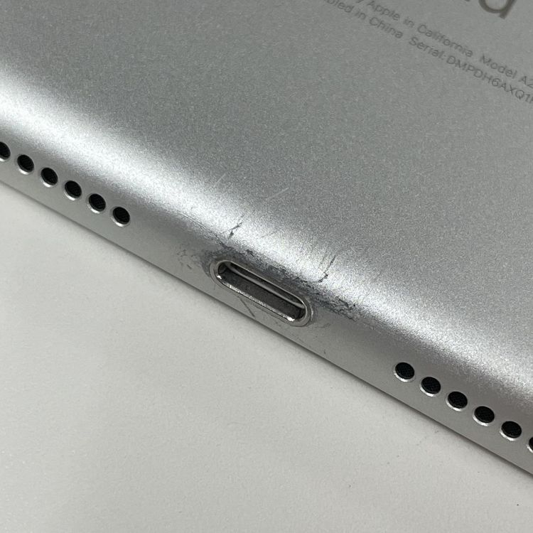 ���������¡��� iPad ��8���� WiFi+Cellular 32GB ����С� SIM���å������