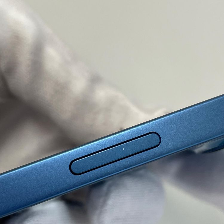 ���������¡��� iPhone 13 128GB �֥롼 SIM���å������