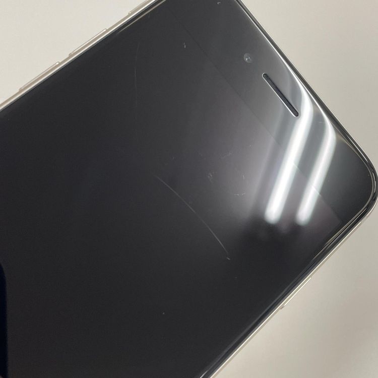 iPhone SE(第3世代) 64GB スターライト SIMロック解除済