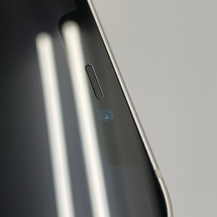 ���������¡��� iPhone 12 64GB �ۥ磻�� SIM���å������