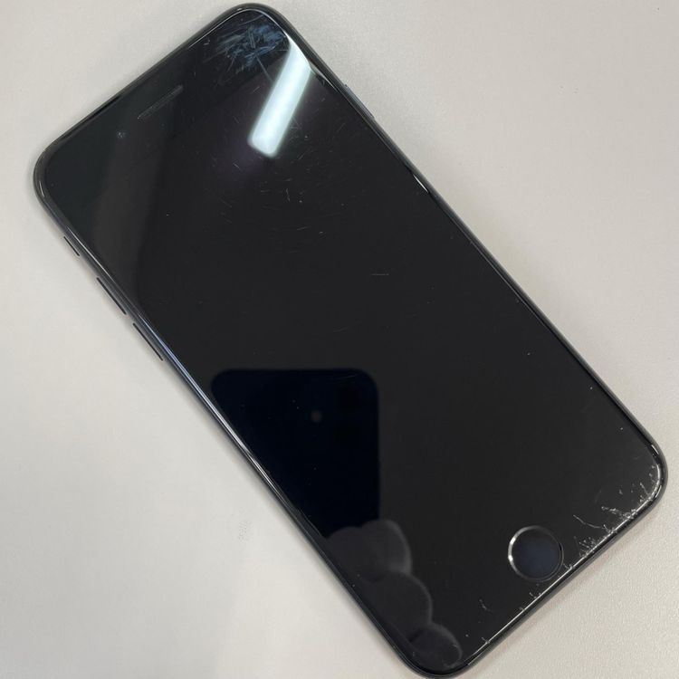 ���������¡��� iPhone SE(��3����) 64GB �ߥåɥʥ���