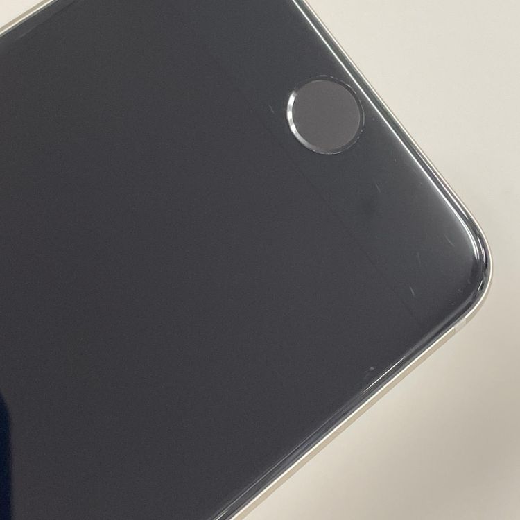 iPhone SE(第3世代) 64GB スターライト SIMロック解除済