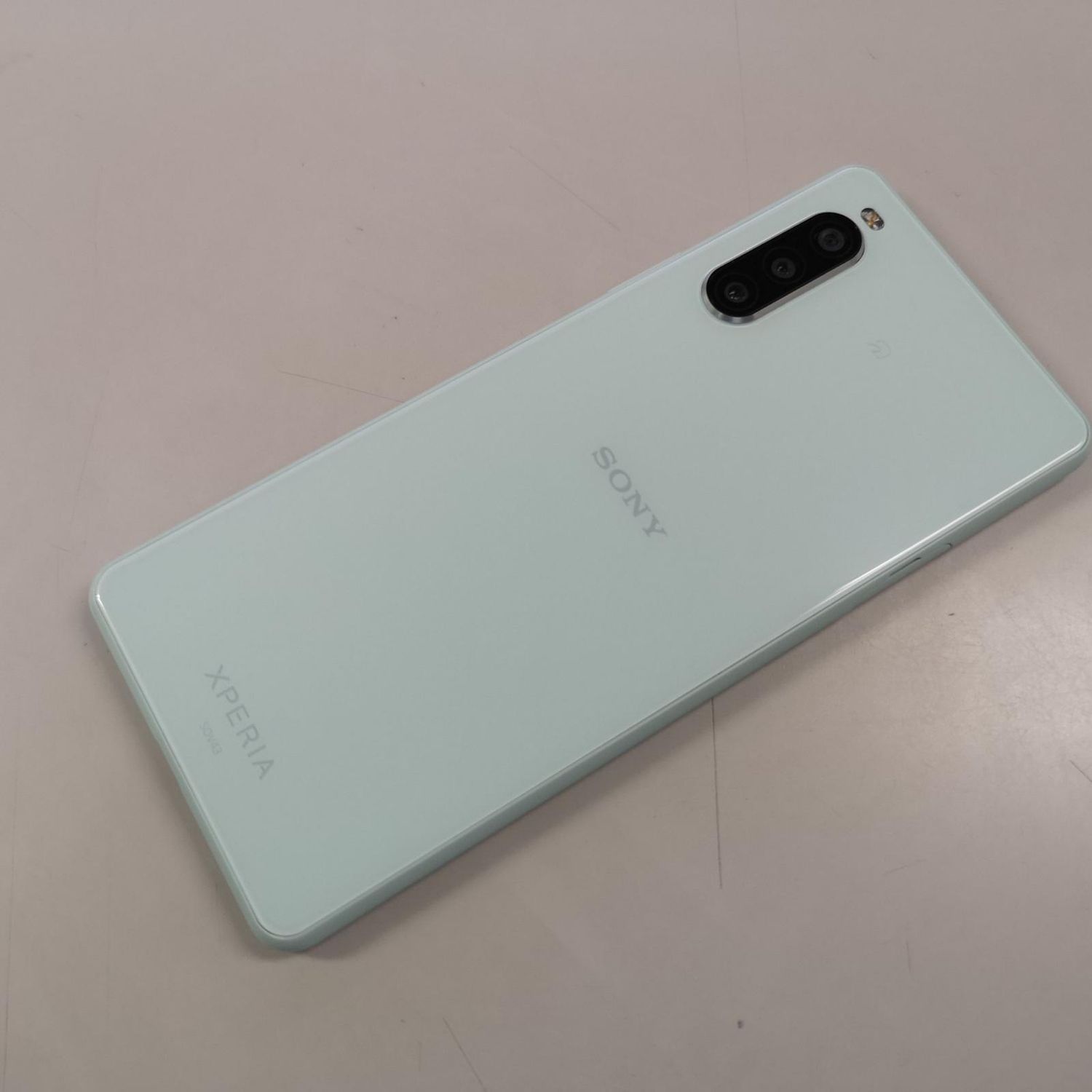 ムスビー｜☆利用制限〇☆ Xperia 10 II SOV43 ミント SIMロック解除済 